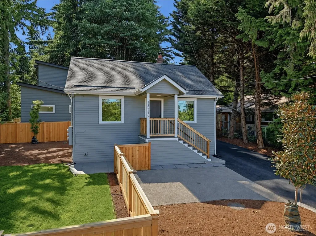 13349 25th Avenue NE Seattle WA 98125