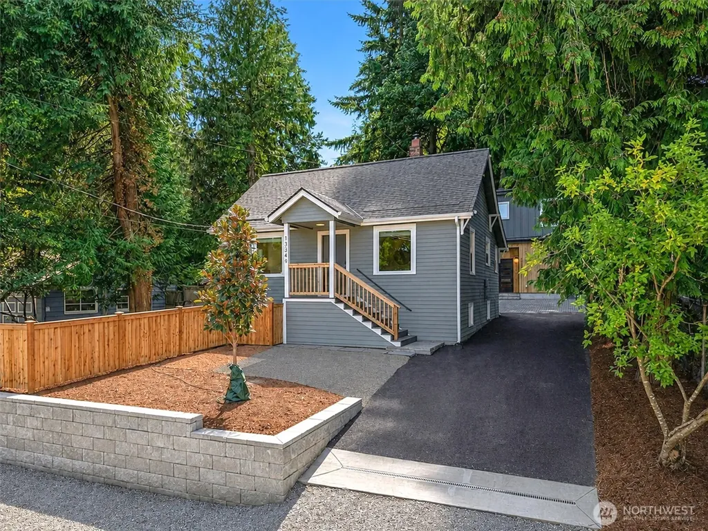 13349 25th Avenue NE Seattle WA 98125