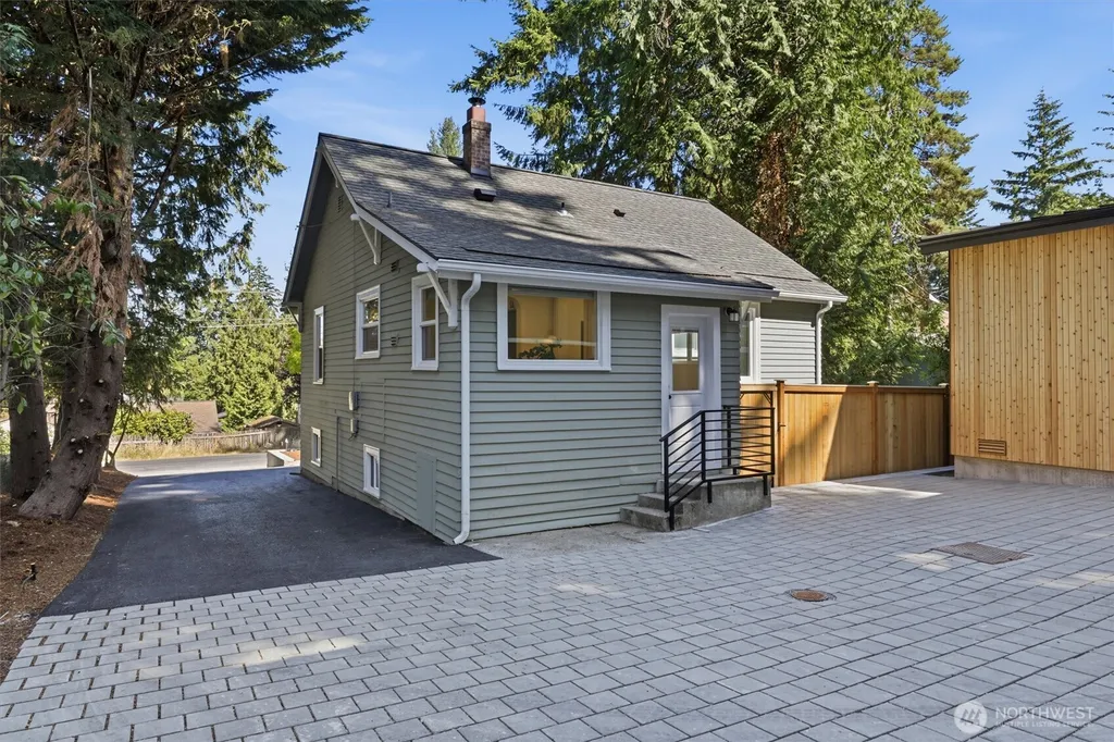 13349 25th Avenue NE Seattle WA 98125