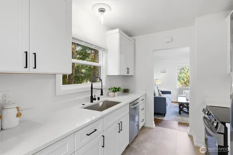 13349 25th Avenue NE Seattle WA 98125