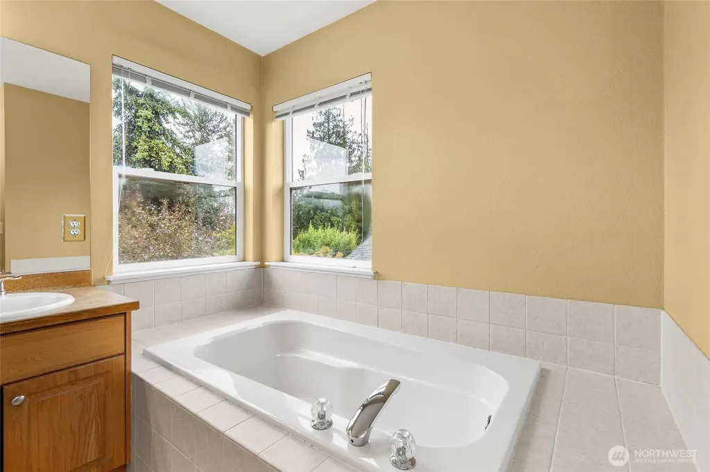 21017 Springhaven Way E Bonney Lake WA 98391