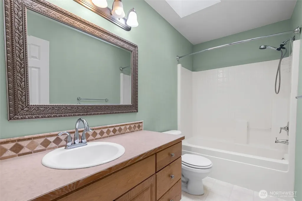 21017 Springhaven Way E Bonney Lake WA 98391