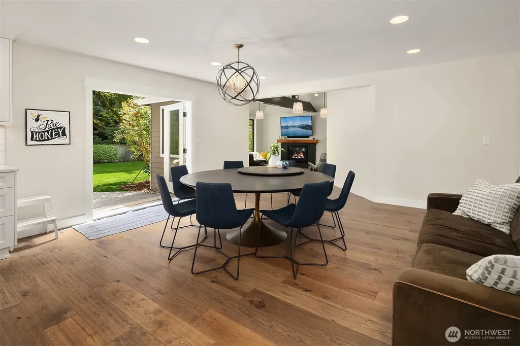 8902 196th Street SW Edmonds WA 98026