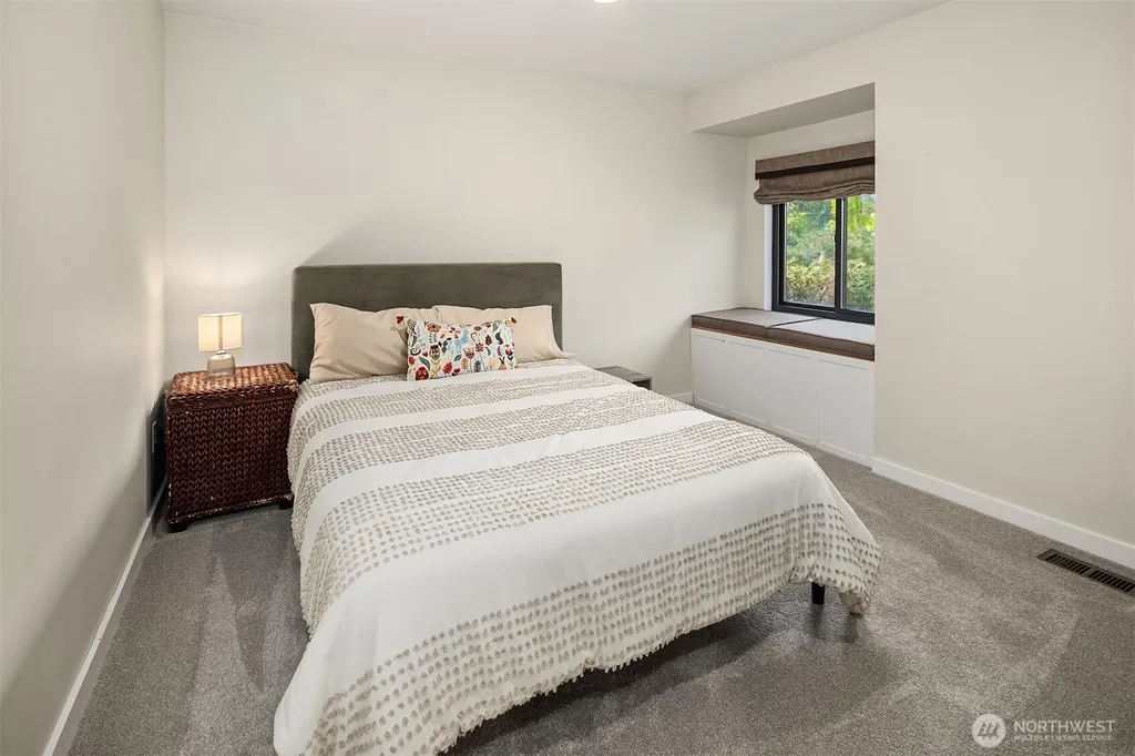 8902 196th Street SW Edmonds WA 98026