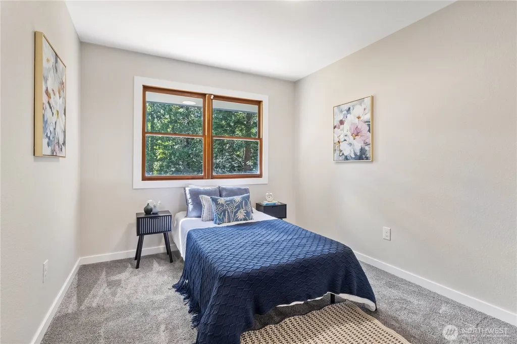 3595 NW Boundary Trail Bremerton WA 98312