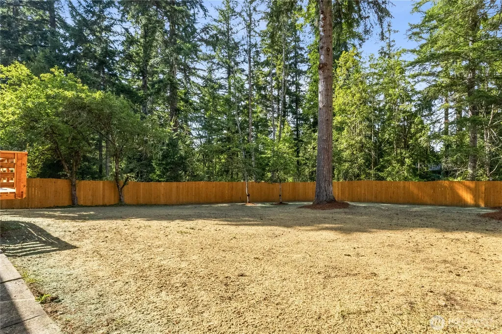 3595 NW Boundary Trail Bremerton WA 98312