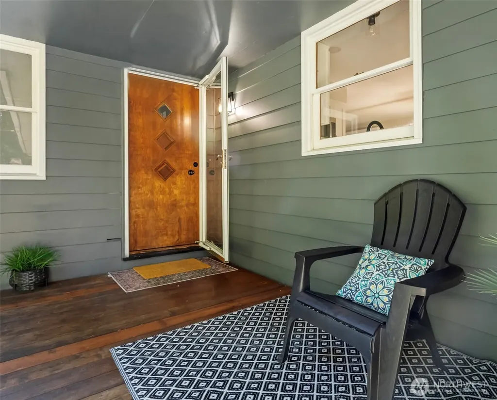 3595 NW Boundary Trail Bremerton WA 98312
