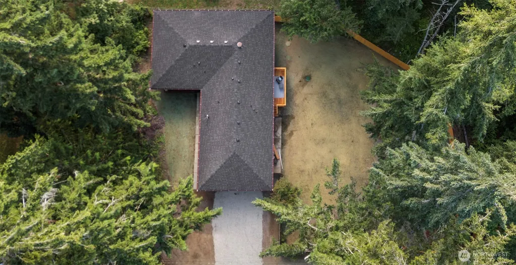 3595 NW Boundary Trail Bremerton WA 98312