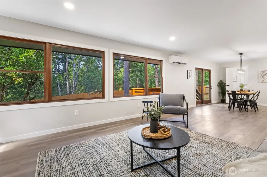3595 NW Boundary Trail Bremerton WA 98312
