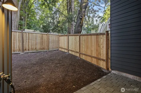13353 25th Avenue NE Seattle WA 98125