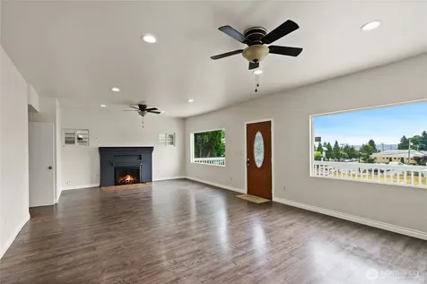 4012 Rucker Avenue Everett WA 98201