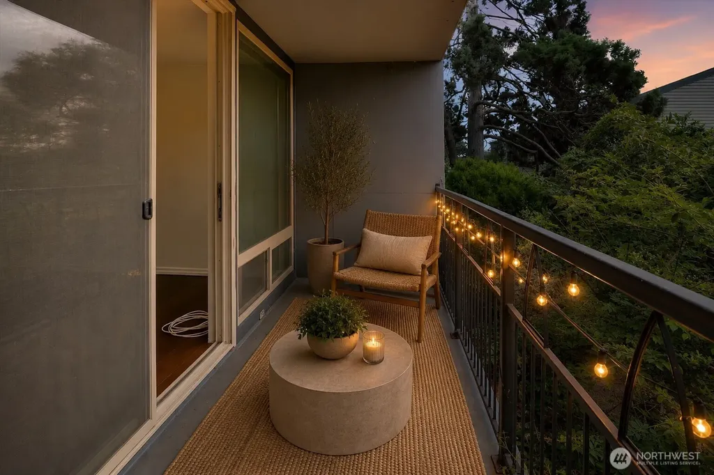 507 W Mercer Street Seattle WA 98119