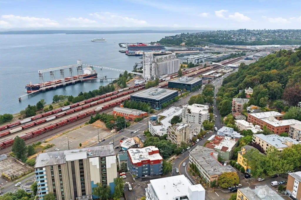 507 W Mercer Street Seattle WA 98119