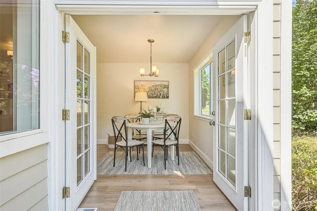 1605 N 183rd Street Shoreline WA 98133