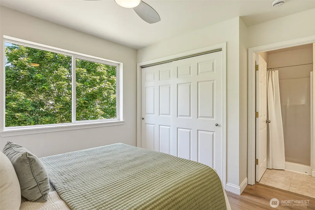 1605 N 183rd Street Shoreline WA 98133