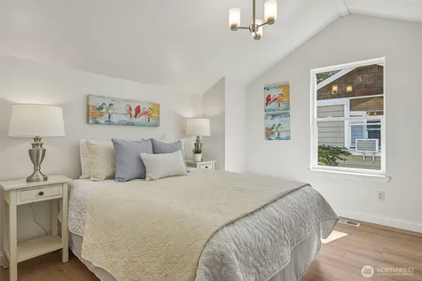 1605 N 183rd Street Shoreline WA 98133