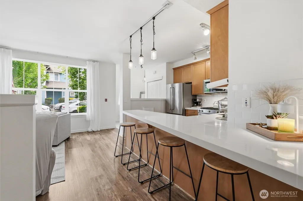 1950 18th Avenue NE Issaquah WA 98029
