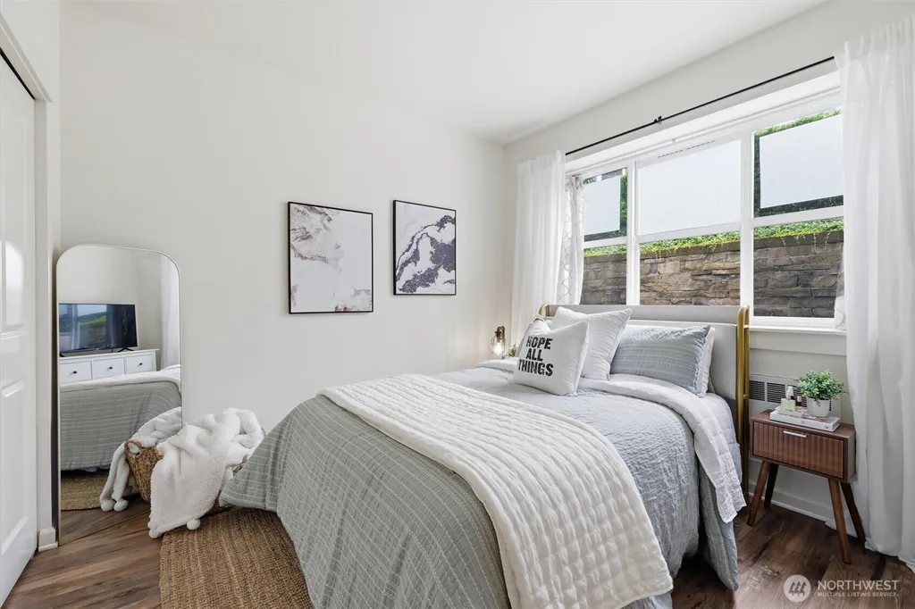1950 18th Avenue NE Issaquah WA 98029