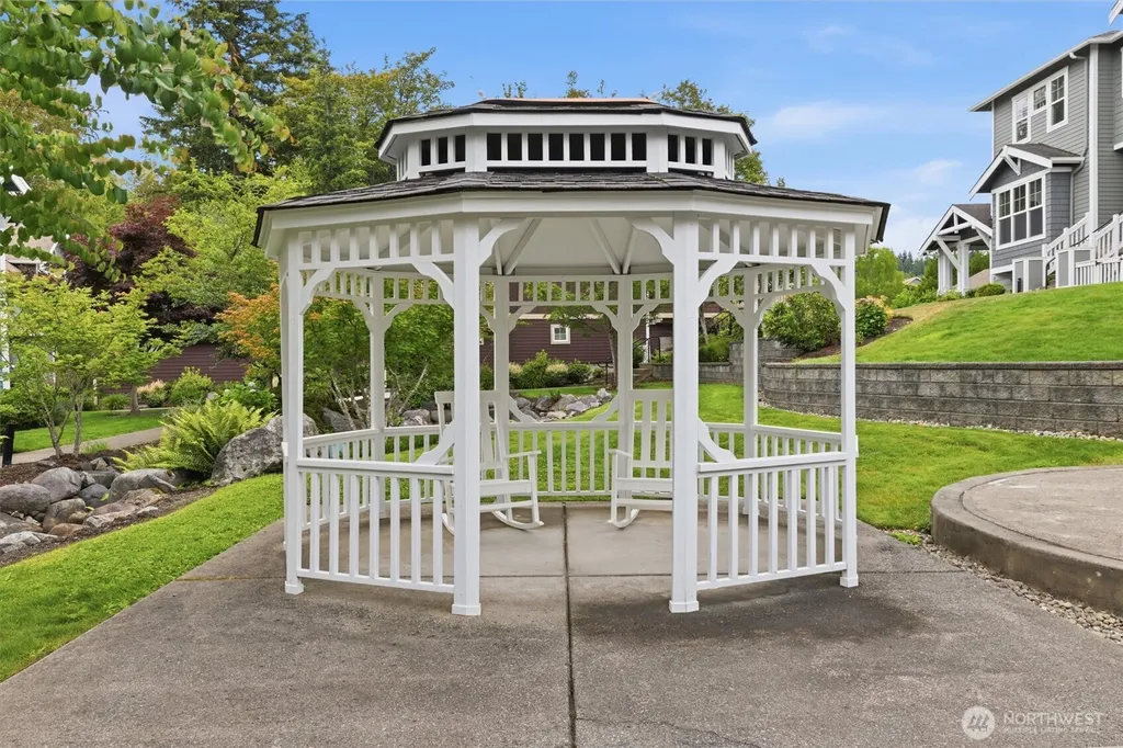 1950 18th Avenue NE Issaquah WA 98029