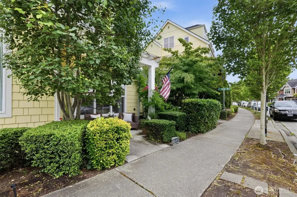 1950 18th Avenue NE Issaquah WA 98029