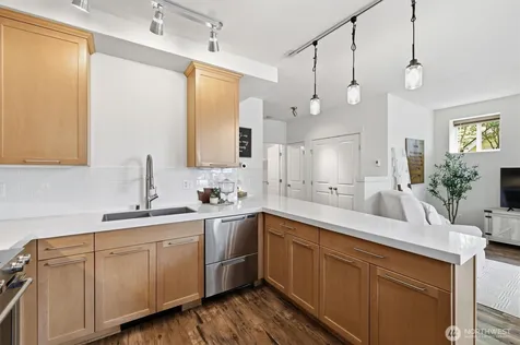 1950 18th Avenue NE Issaquah WA 98029