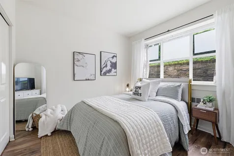 1950 18th Avenue NE Issaquah WA 98029