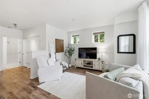 1950 18th Avenue NE Issaquah WA 98029