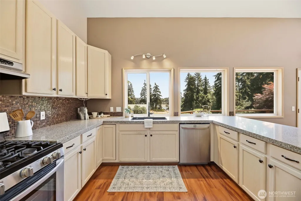 5296 Slocum Way Freeland WA 98249
