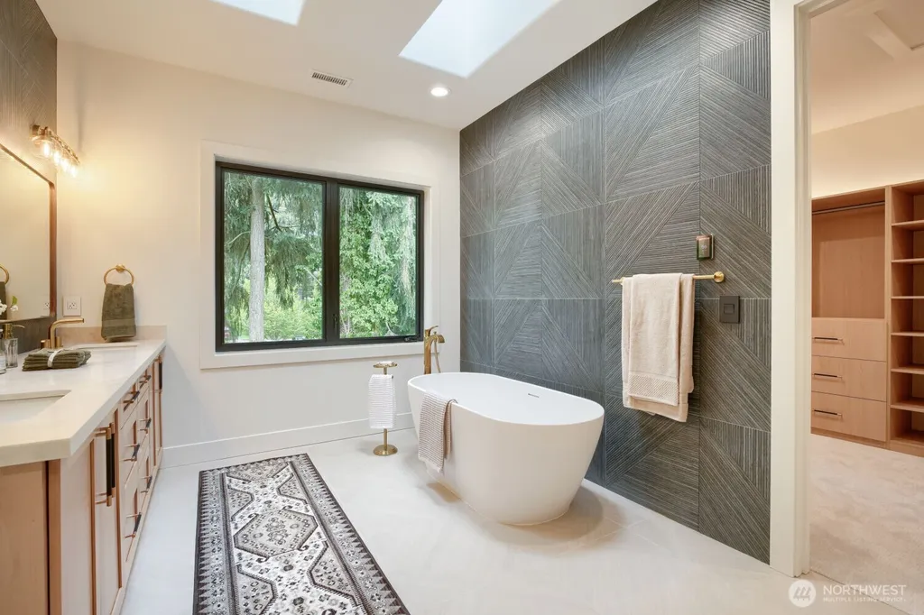1265 165th Avenue SE Bellevue WA 98008