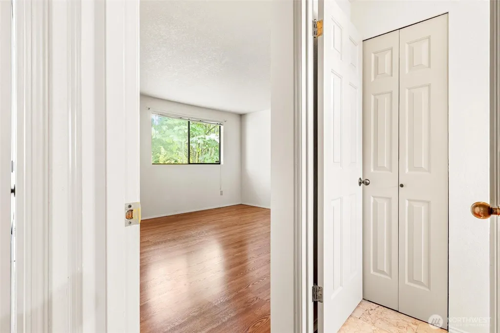 11306 101st Place NE Kirkland WA 98033