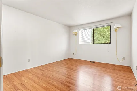 11306 101st Place NE Kirkland WA 98033