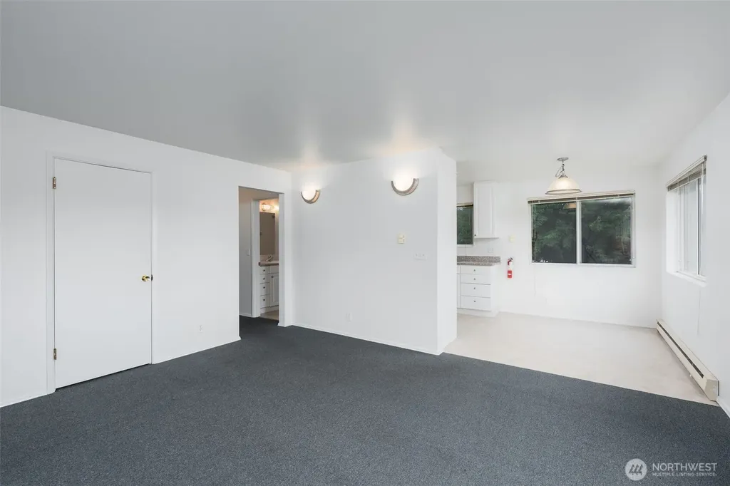 34 W Cremona Street Seattle WA 98119