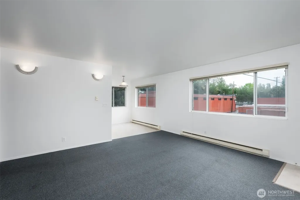 34 W Cremona Street Seattle WA 98119