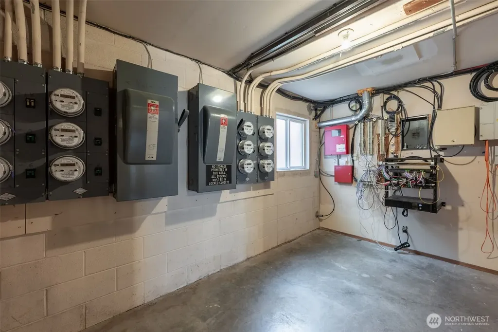 34 W Cremona Street Seattle WA 98119