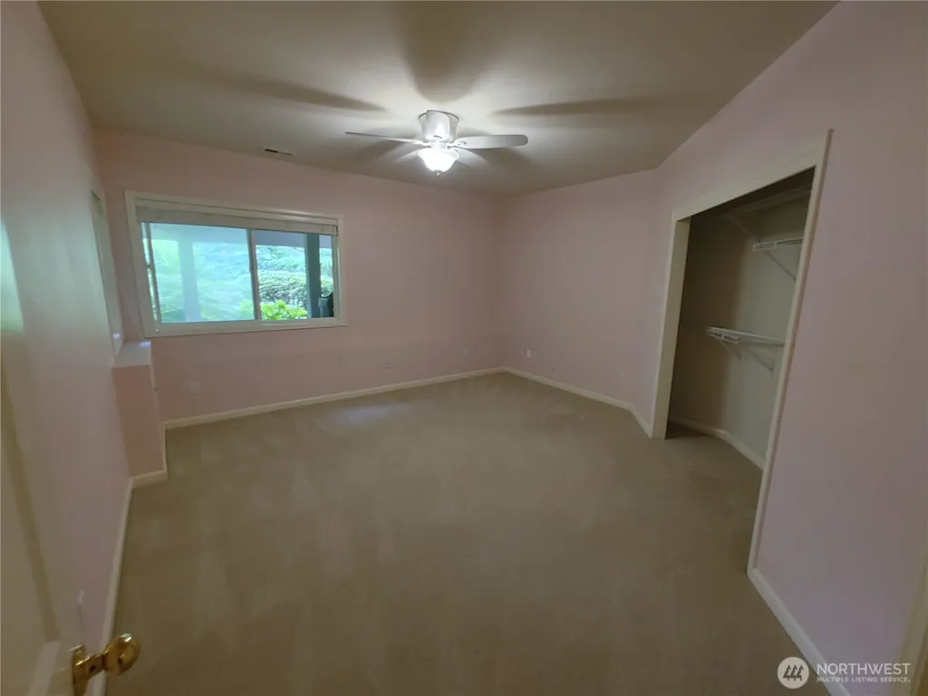 837 NW 205th Street Shoreline WA 98177