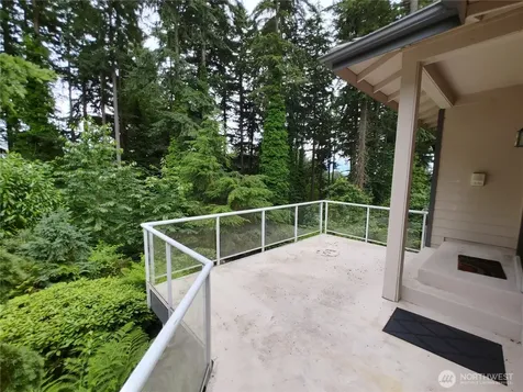837 NW 205th Street Shoreline WA 98177