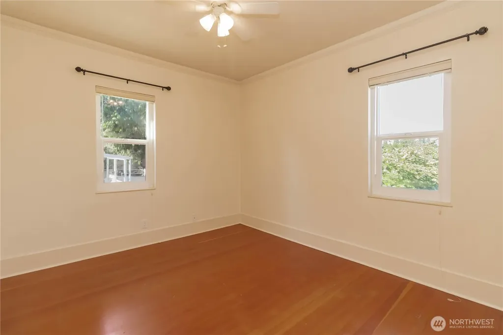 617 Burnett Avenue S Renton WA 98057