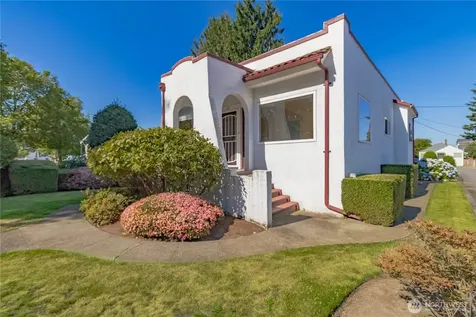 617 Burnett Avenue S Renton WA 98057