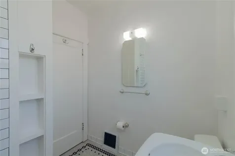 617 Burnett Avenue S Renton WA 98057