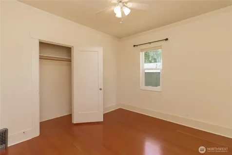 617 Burnett Avenue S Renton WA 98057