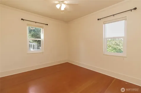 617 Burnett Avenue S Renton WA 98057