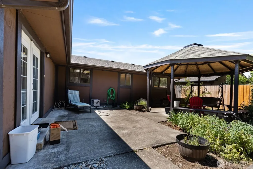 1306 Greenwood Lane Centralia WA 98531