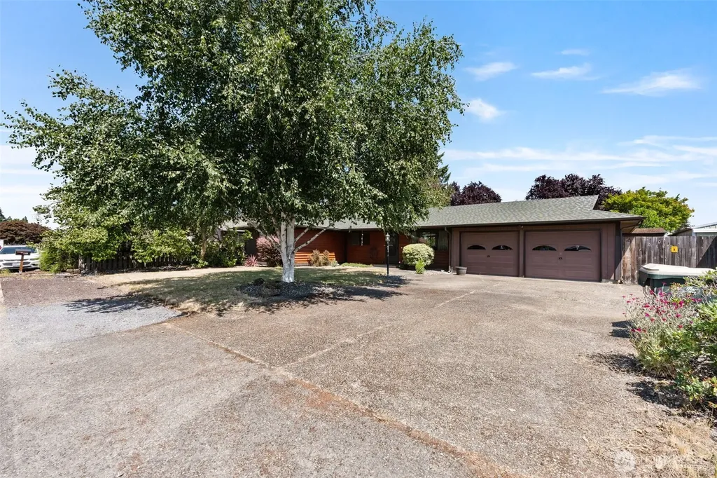 1306 Greenwood Lane Centralia WA 98531