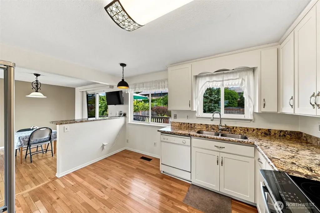 1729 S Jackson Avenue Tacoma WA 98465