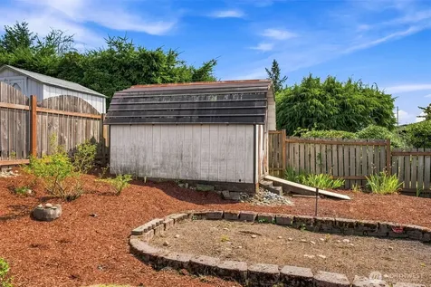 1729 S Jackson Avenue Tacoma WA 98465