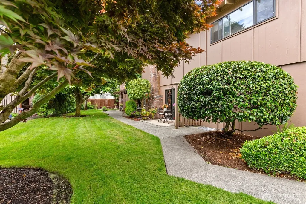 2826 Garden Court Steilacoom WA 98388