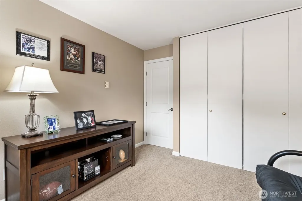 2826 Garden Court Steilacoom WA 98388