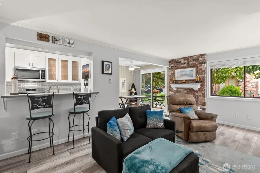 2826 Garden Court Steilacoom WA 98388