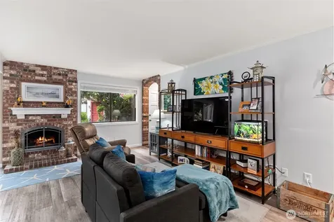 2826 Garden Court Steilacoom WA 98388