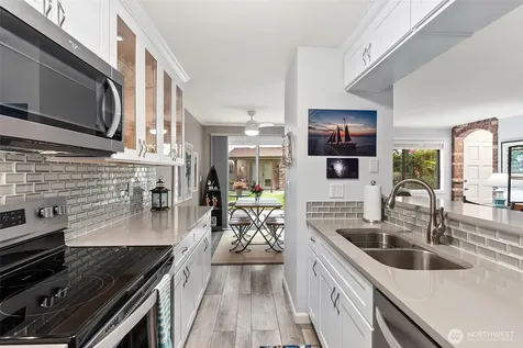 2826 Garden Court Steilacoom WA 98388